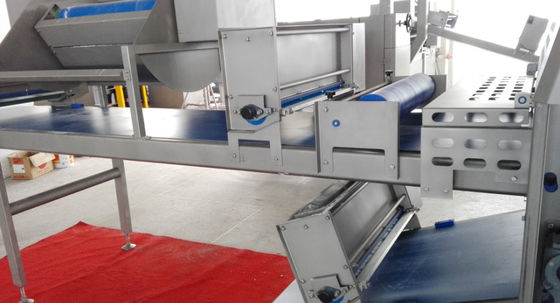 kopen De het Croissantproductielijn van LFC Full Auto met Laminering maakt omhoog Lijn online vervaardiging