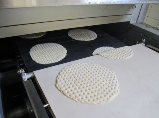 kopen Industriële die Pizzaproductielijn door PLC van Siemens voor Diverse Korst van de Diameterpizza wordt gecontroleerd online vervaardiging