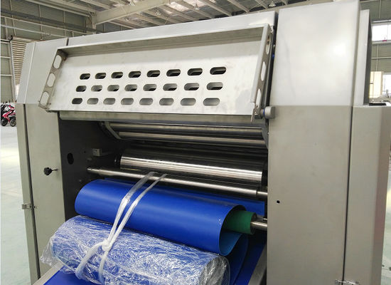 kopen De veiligheid Gewaarborgde Machine Siemens van de Deeglamineerder Servomotor voor Croissantproductie online manufacture