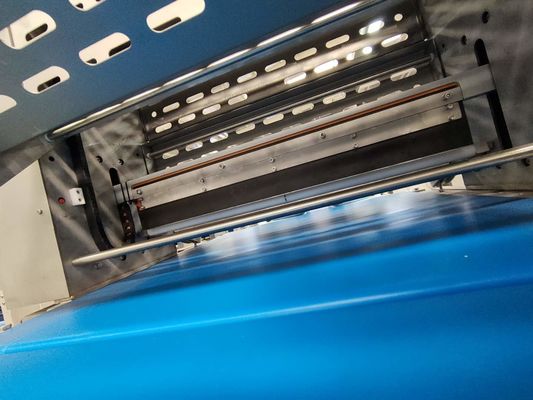 kopen Het Gebakje van de arbeidsbesparing en Lage de Lamineerdersmachine van het Mislukkingsdeeg met Autopanning Machine online vervaardiging
